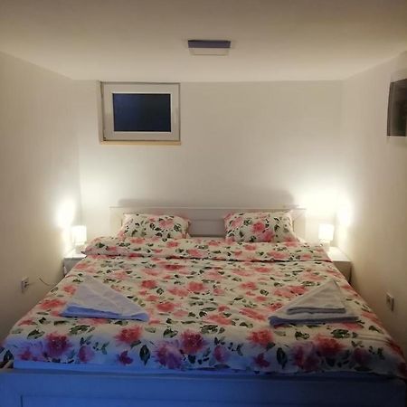 Mia Apartmani - Novoizgradjeni Objekat Gornji Milanovac Εξωτερικό φωτογραφία