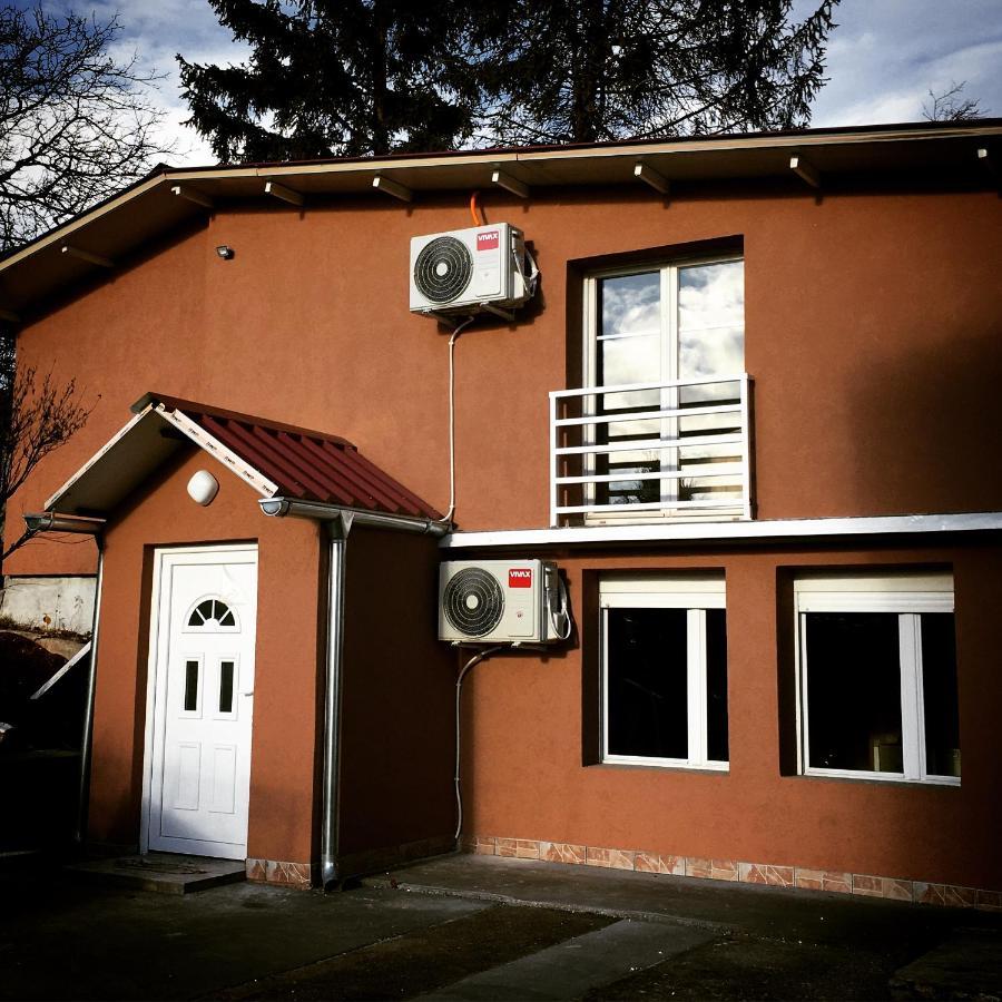 Mia Apartmani - Novoizgradjeni Objekat Gornji Milanovac Εξωτερικό φωτογραφία