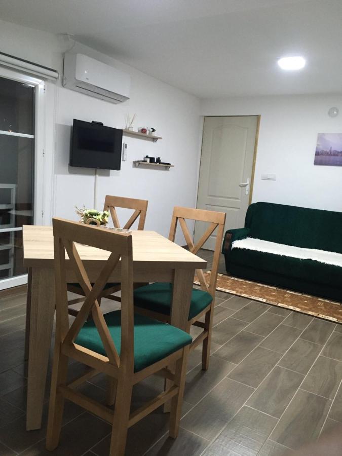 Mia Apartmani - Novoizgradjeni Objekat Gornji Milanovac Εξωτερικό φωτογραφία