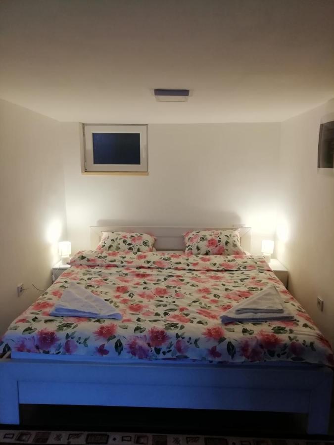 Mia Apartmani - Novoizgradjeni Objekat Gornji Milanovac Εξωτερικό φωτογραφία